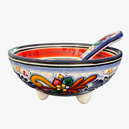 Molcajete con cuchara